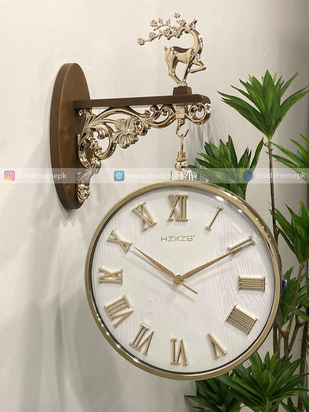 Modern wall clock for living room décor