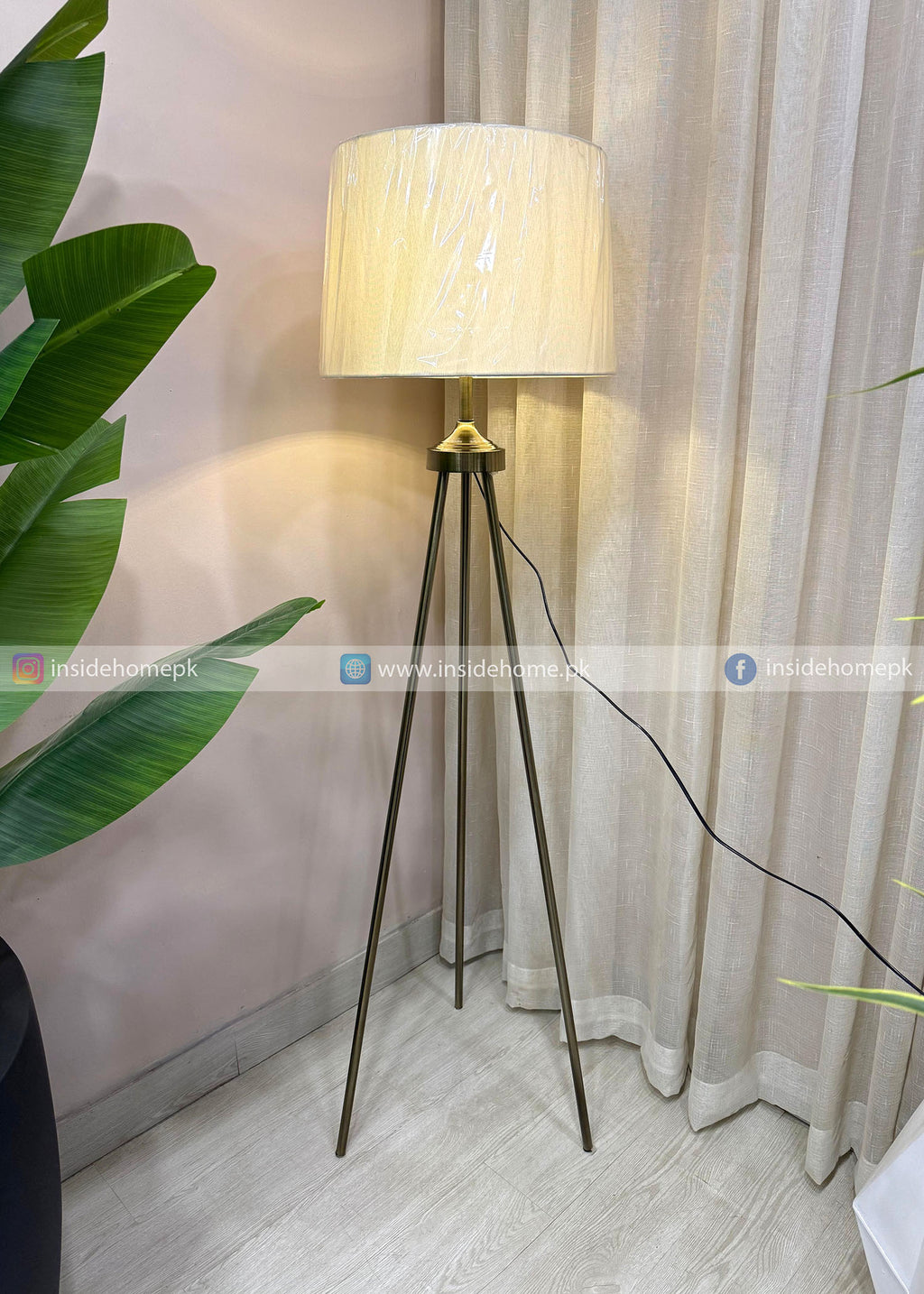 Tripod Lamp (FL1004)
