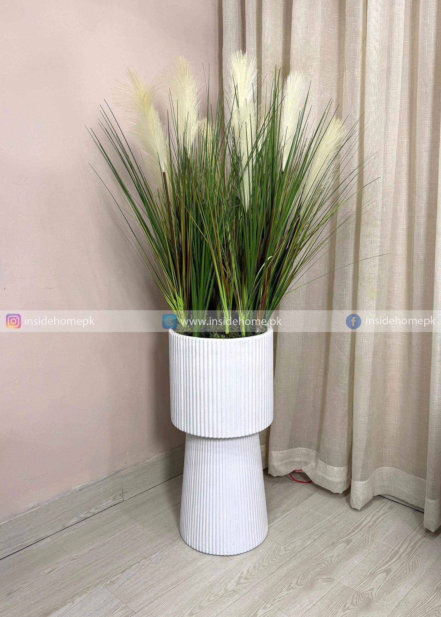 Furr Arrangment (PL1087) With Planter